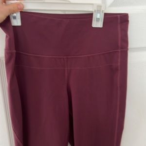 The North Face Flash Dry leggings maroon size medium womens flash dry.